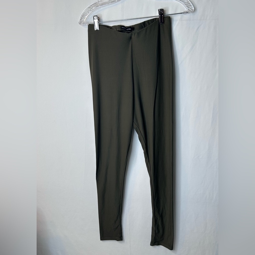 PrettyLittleThing Olive Green Women’s Leggings Stretch Size 6